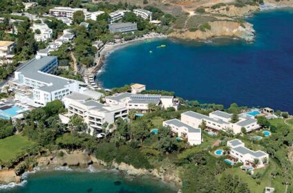 OUT OF THE BLUE RESORT (EXCLUSIVE RETREAT)