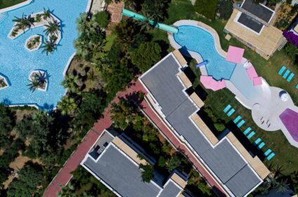 OUT OF THE BLUE RESORT (EXCLUSIVE RETREAT)