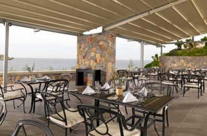 OUT OF THE BLUE RESORT (EXCLUSIVE RETREAT)