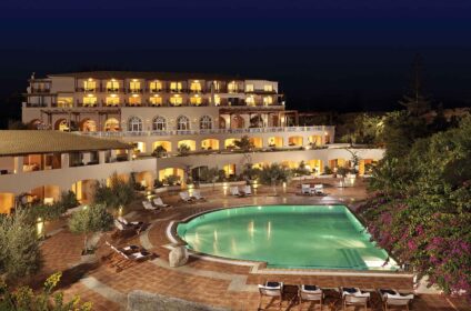 OUT OF THE BLUE RESORT (EXCLUSIVE RETREAT)