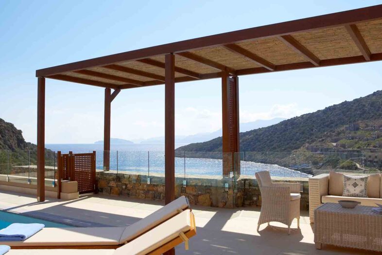 DAIOS COVE