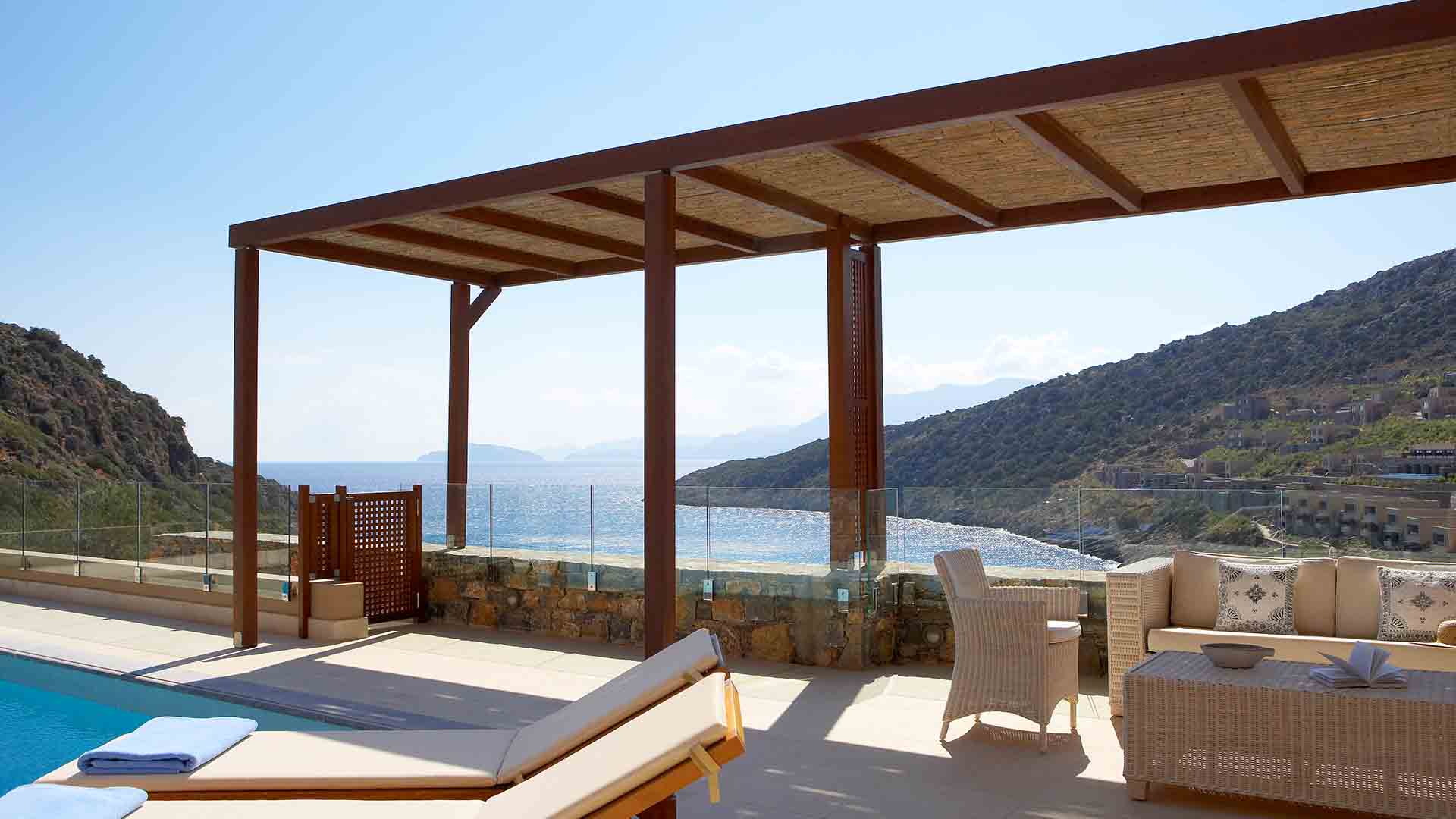 DAIOS COVE