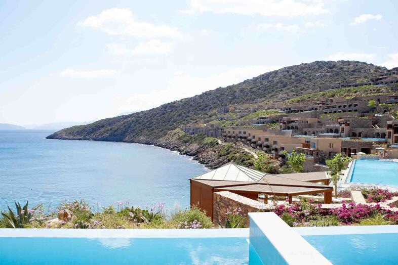 DAIOS COVE