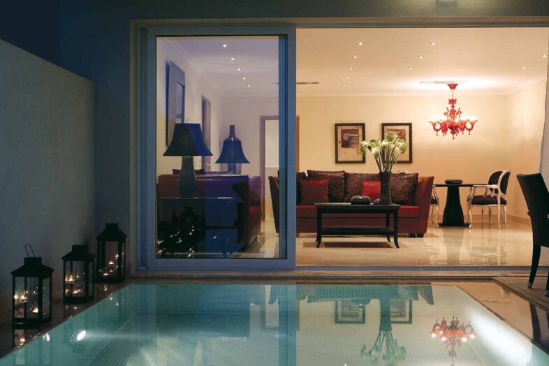 OUT OF THE BLUE RESORT (EXCLUSIVE RETREAT)