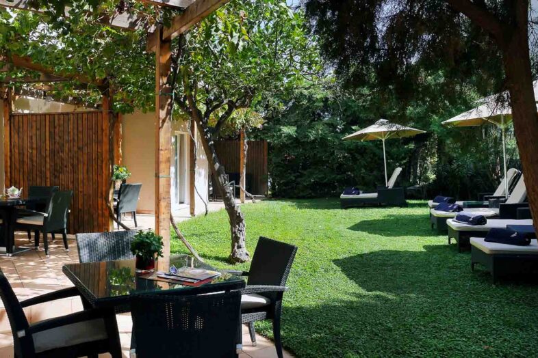 OUT OF THE BLUE RESORT (EXCLUSIVE RETREAT)