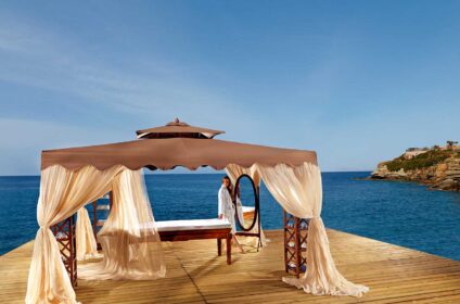 OUT OF THE BLUE RESORT (EXCLUSIVE RETREAT)