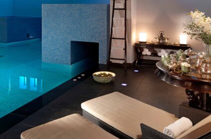 OUT OF THE BLUE RESORT (EXCLUSIVE RETREAT)