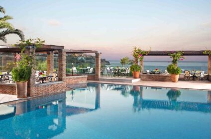 OUT OF THE BLUE RESORT (EXCLUSIVE RETREAT)