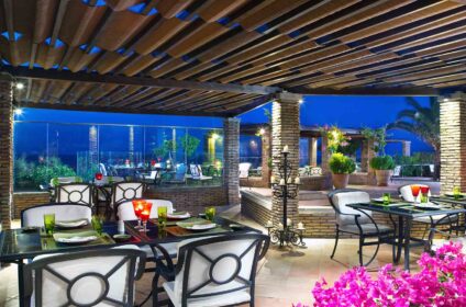 OUT OF THE BLUE RESORT (EXCLUSIVE RETREAT)