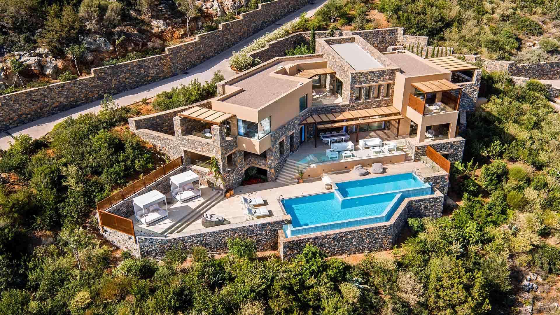 DAIOS COVE