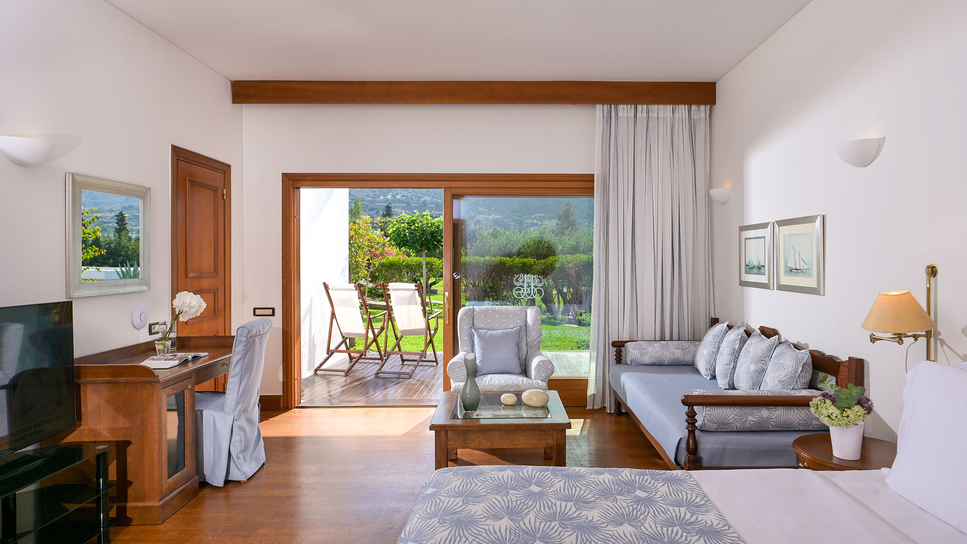 ELOUNDA BEACH RESORT & VILLAS