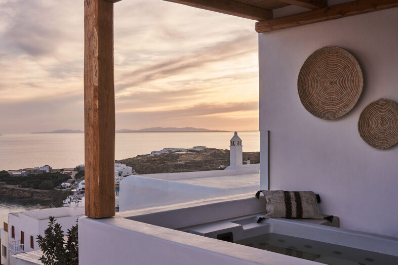AMYTH OF MYKONOS