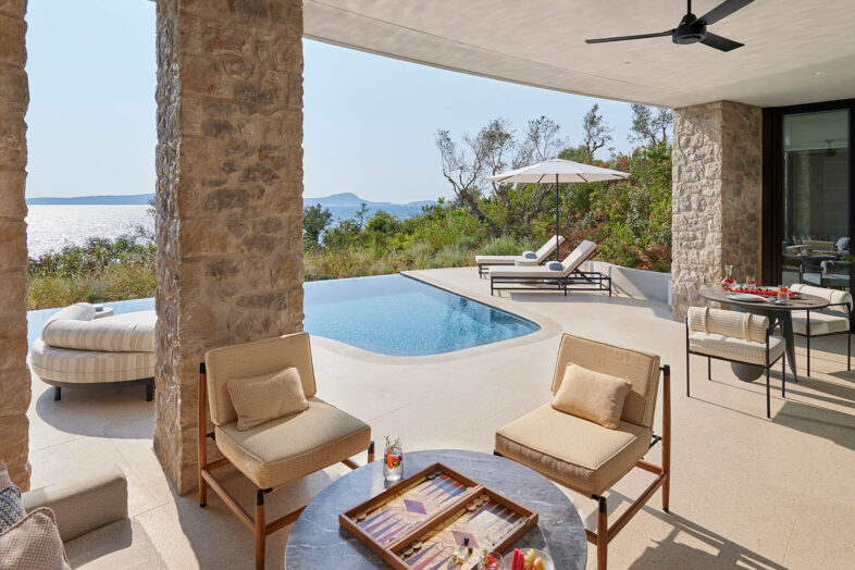 COSTA NAVARINO MANDARIN ORIENTAL