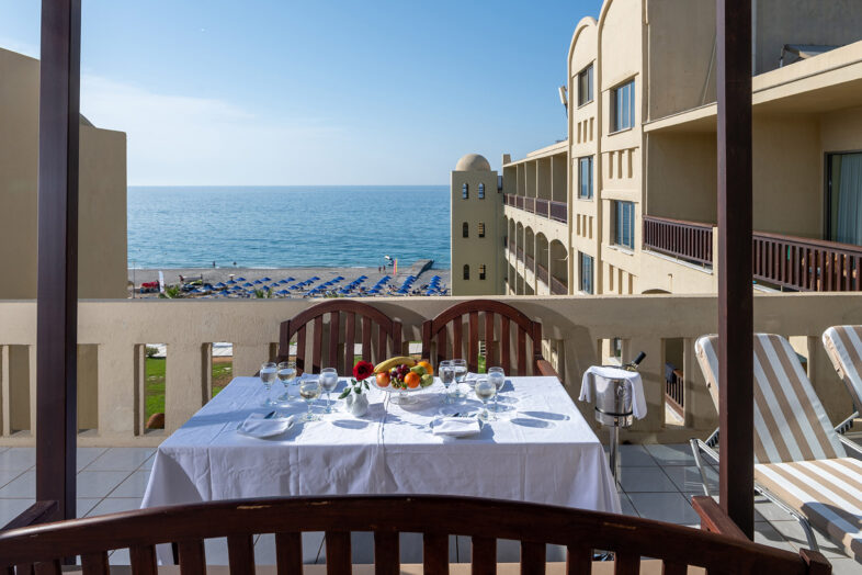 AQUILA RITHYMNA BEACH