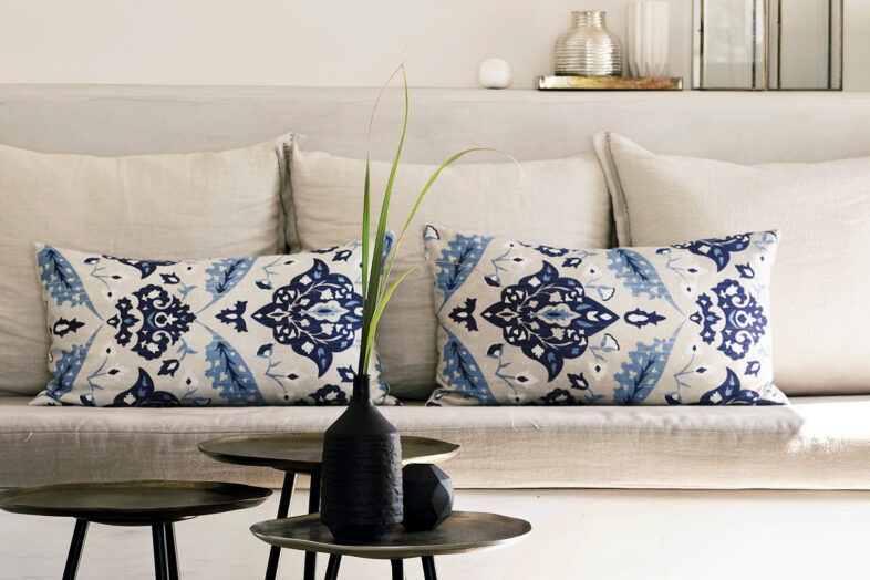 SANTO PURE OIA SUITES & VILLAS