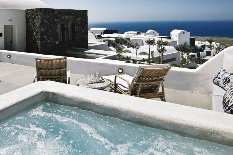 SANTO PURE OIA SUITES & VILLAS