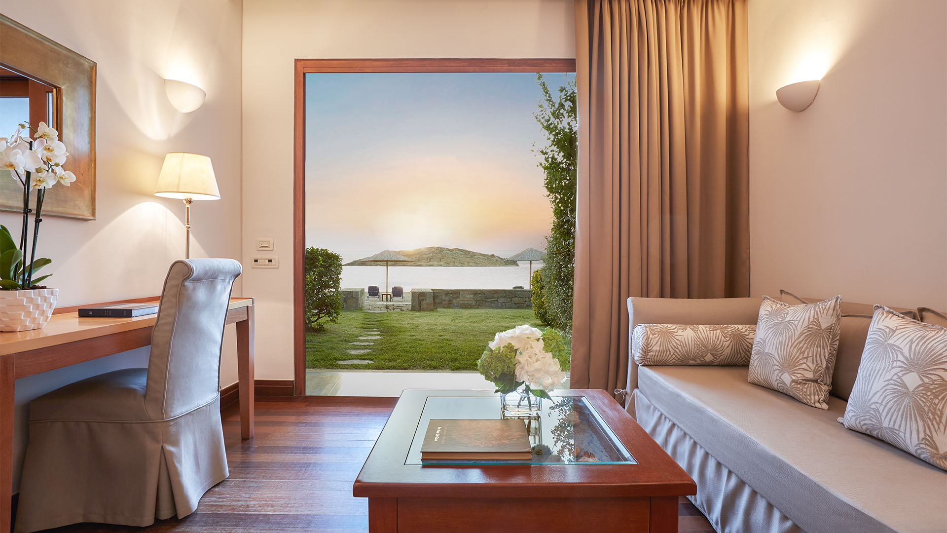 GRAND RESORT LAGONISSI