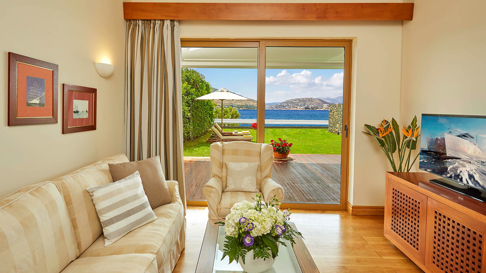 GRAND RESORT LAGONISSI