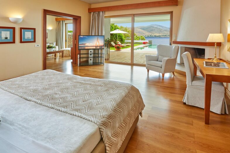 GRAND RESORT LAGONISSI