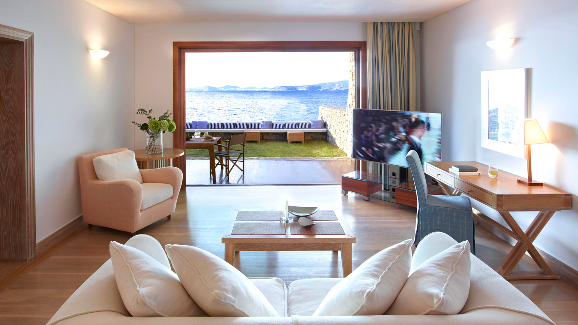 GRAND RESORT LAGONISSI