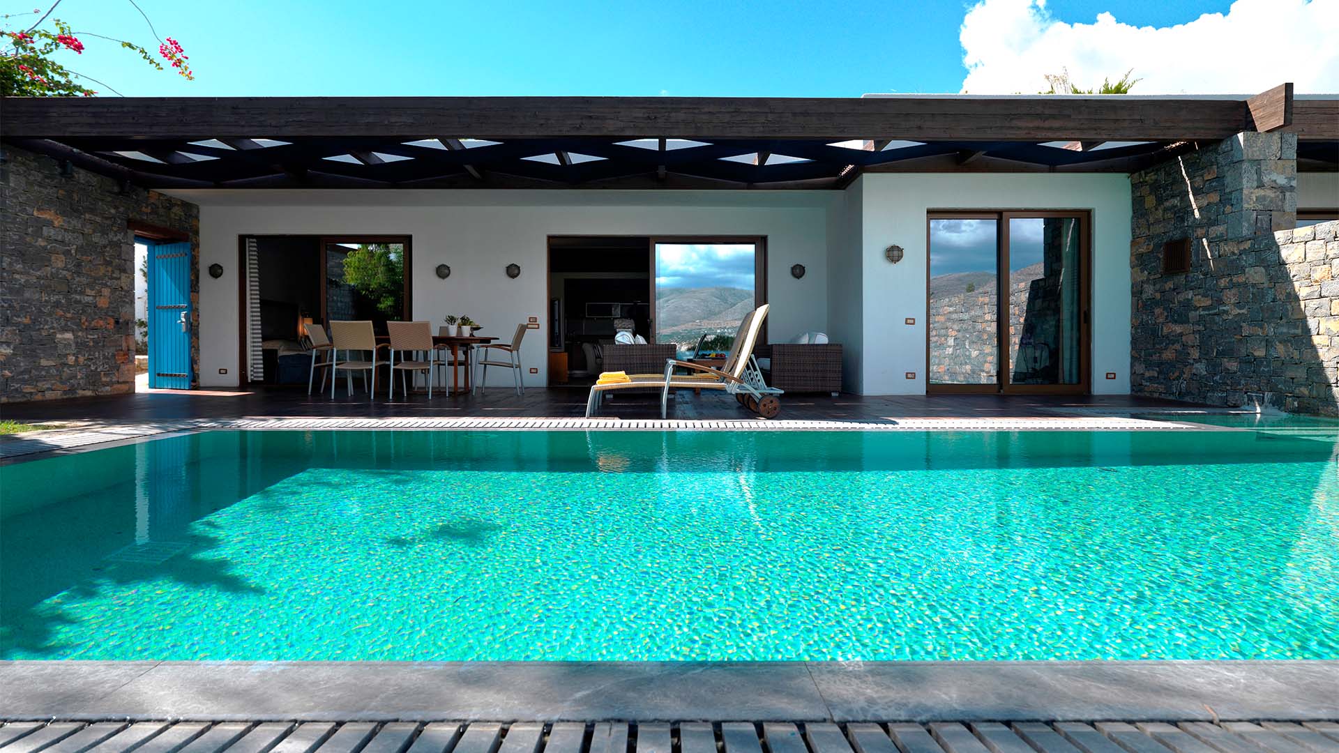 GRAND RESORT LAGONISSI