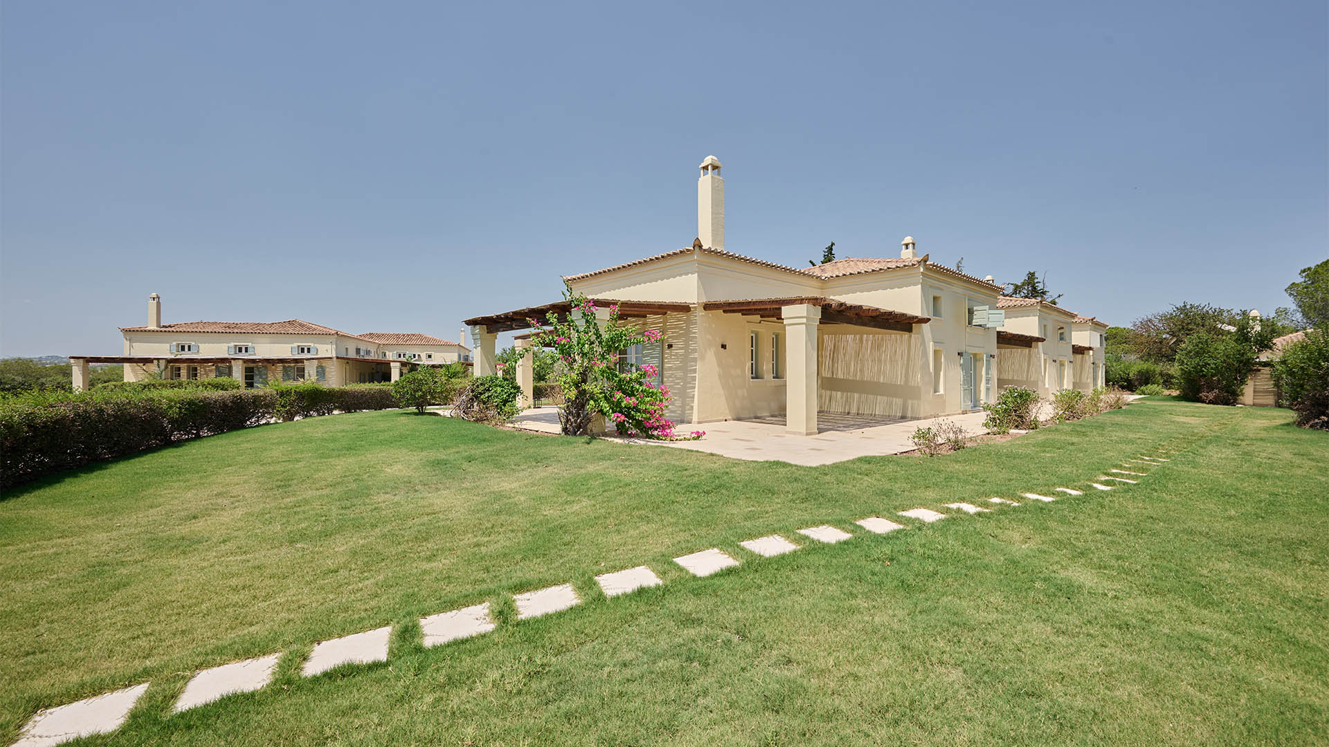 NIKKI BEACH RESORT & SPA