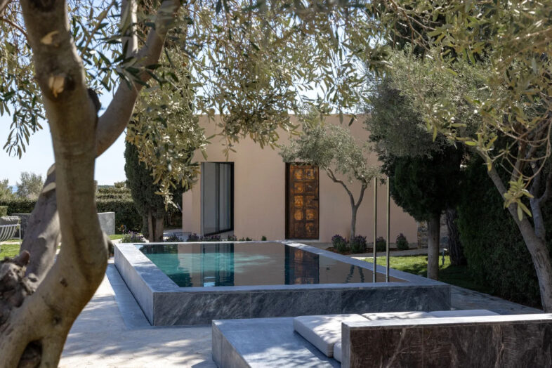 CAPE SOUNIO A GRECOTEL RESORT TO LIVE