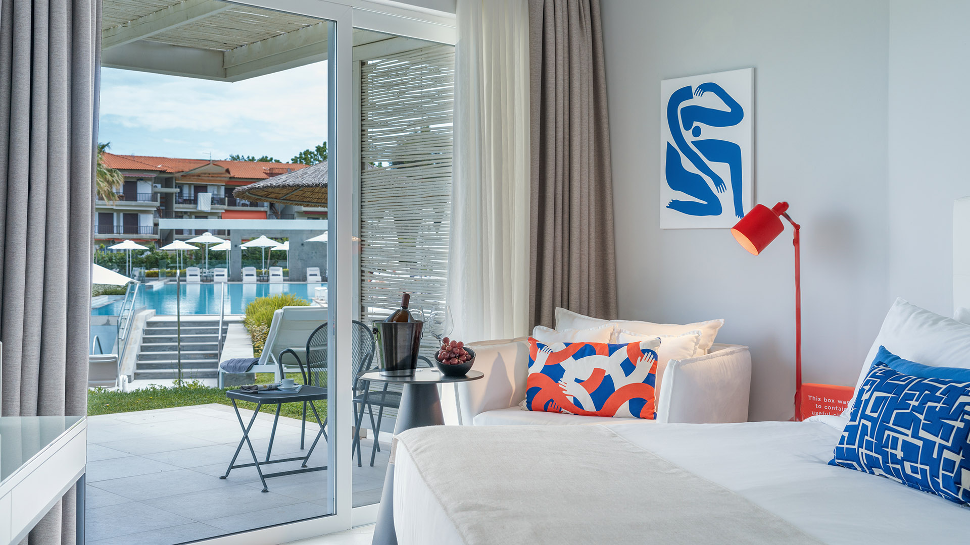 DOMES NORUZ KASSANDRA