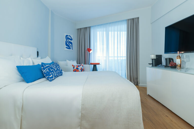 DOMES NORUZ KASSANDRA