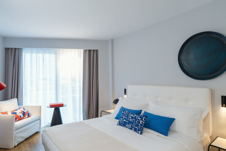 DOMES NORUZ KASSANDRA