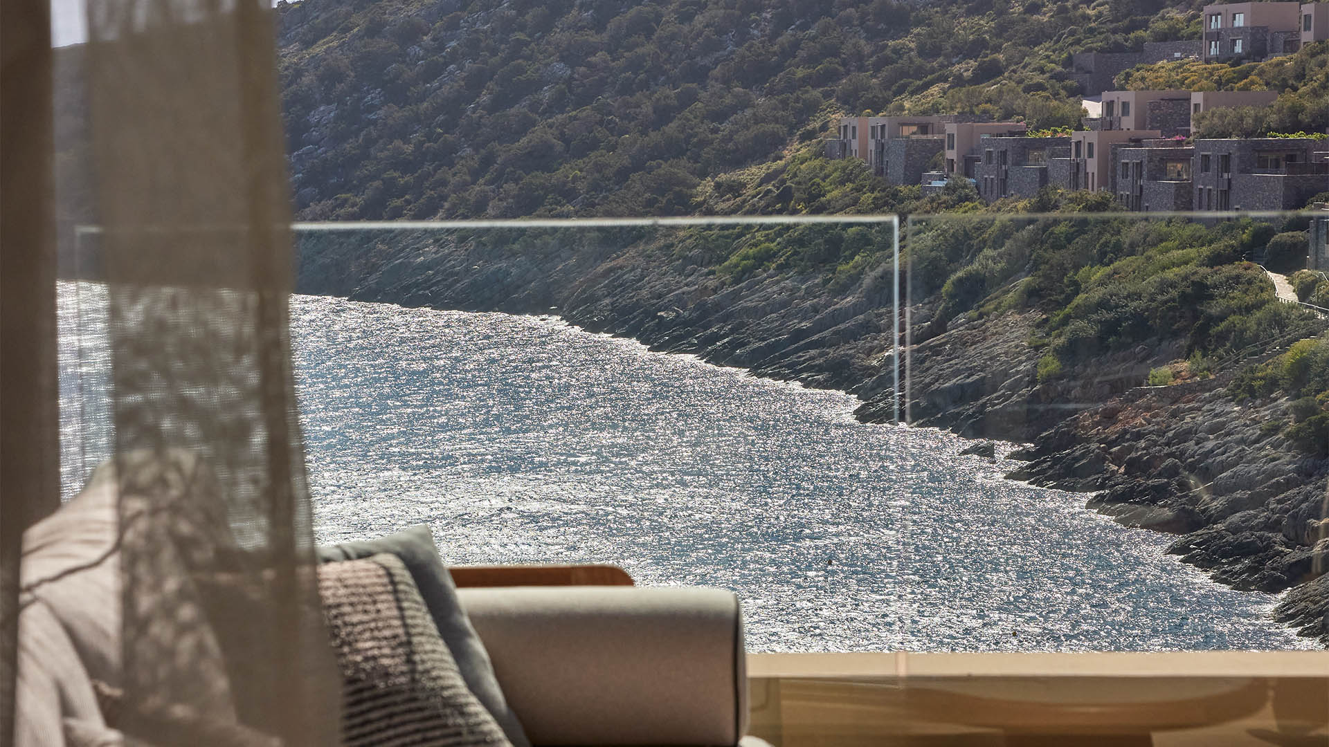 DAIOS COVE