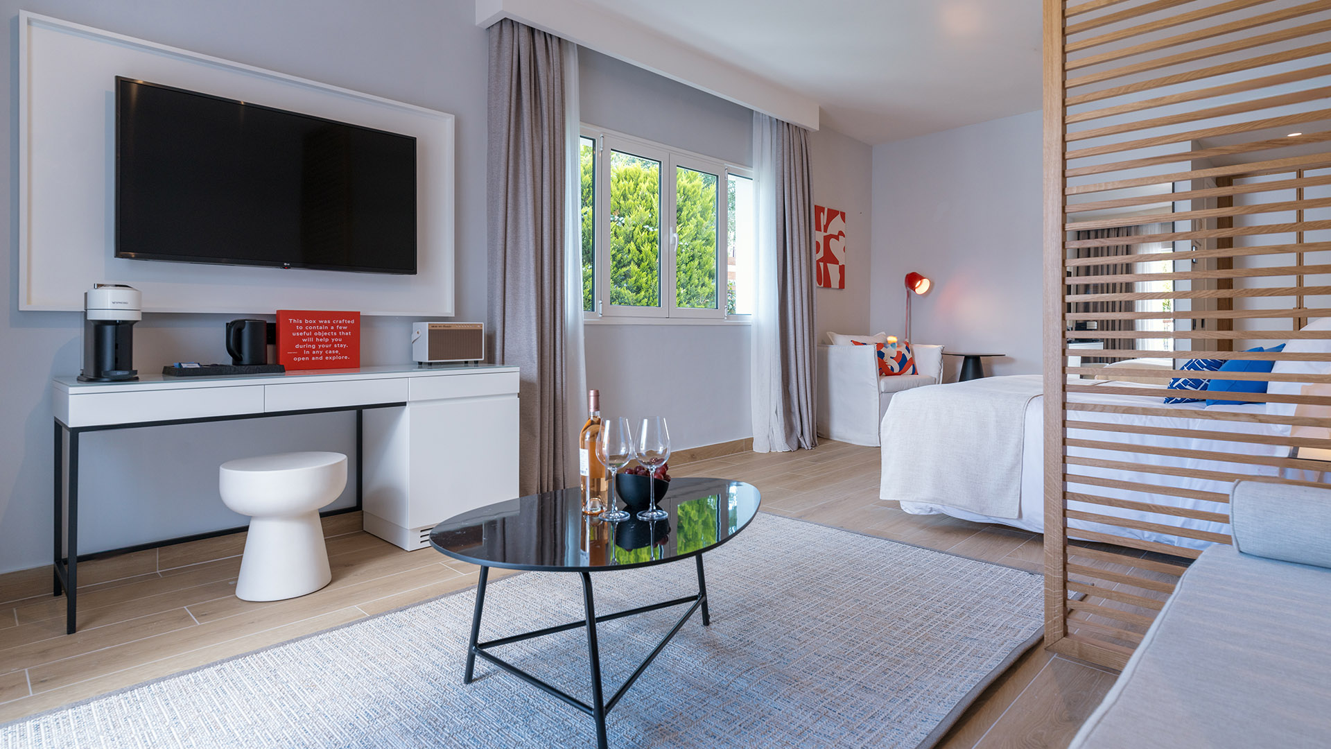 DOMES NORUZ KASSANDRA