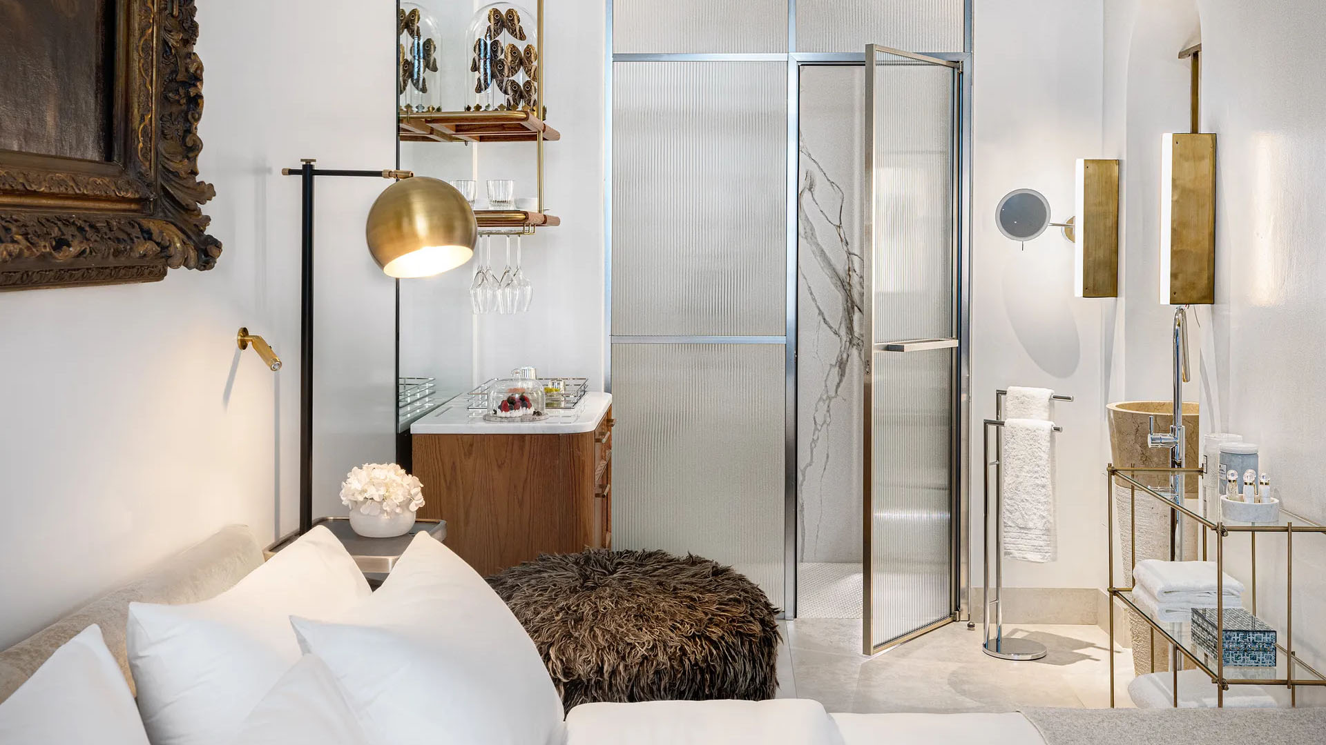 THE DOLLI AT ACROPOLIS A HOTEL TO LIVE