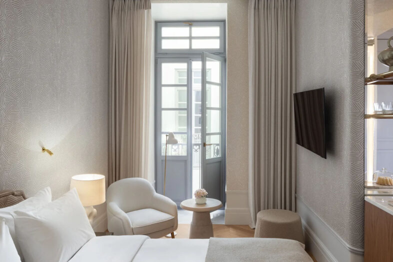 THE DOLLI AT ACROPOLIS A HOTEL TO LIVE