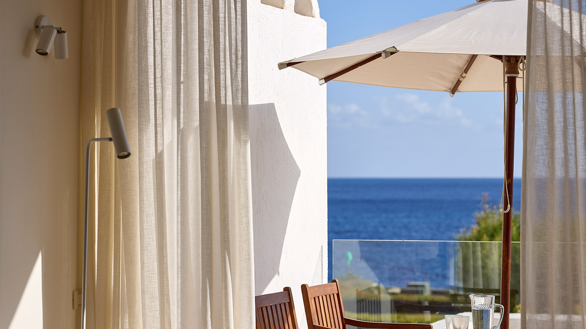 ST. NICOLAS BAY RESORT HOTEL & VILLAS