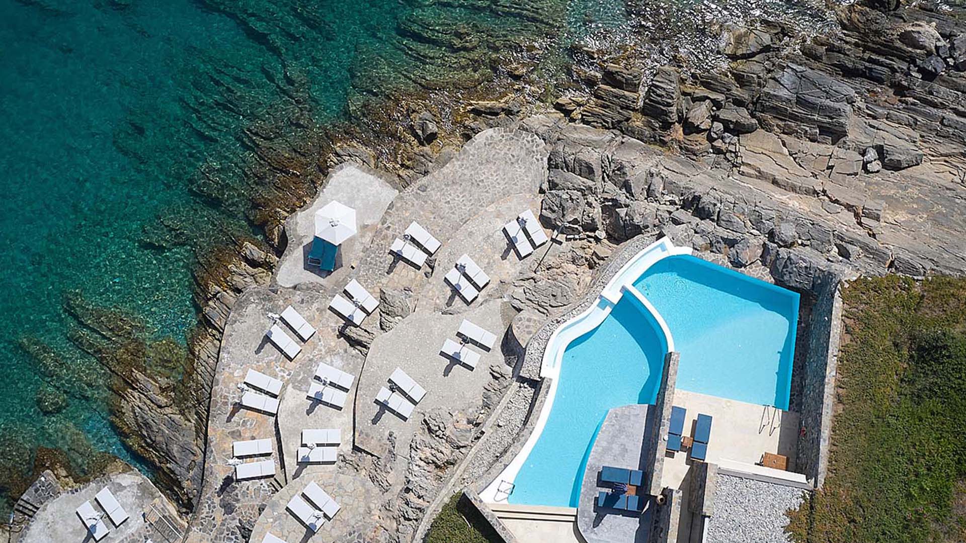 ST. NICOLAS BAY RESORT HOTEL & VILLAS