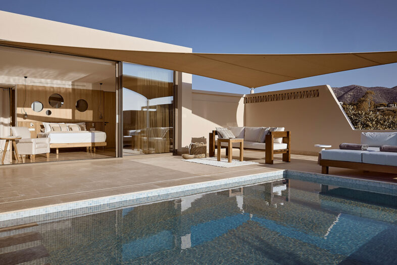 ST. NICOLAS BAY RESORT HOTEL & VILLAS