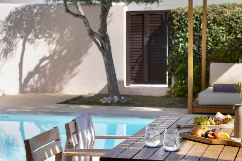 AULUS LINDOS RHODES, CURIO COLLECTION BY HILTON